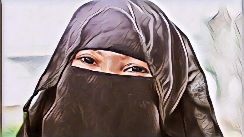 Kena Santet Lagi, Indadari Temukan Belatung Di Rumah Dan Perut Membesar