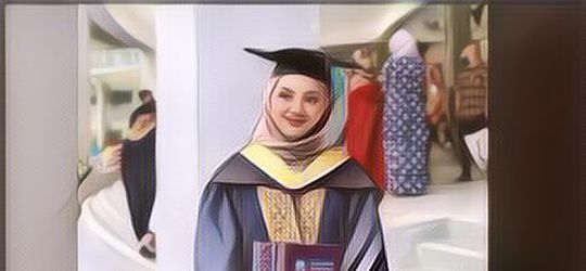 Bergelar Sarjana Sains, Wanita Ini Tak Malu Kerja Jadi Pegawai di KFC