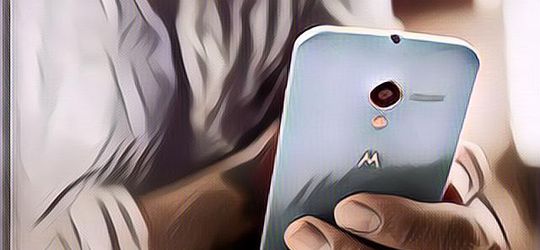 Paten Sketsa Ponsel Lipat Ala RAZR dari Motorola