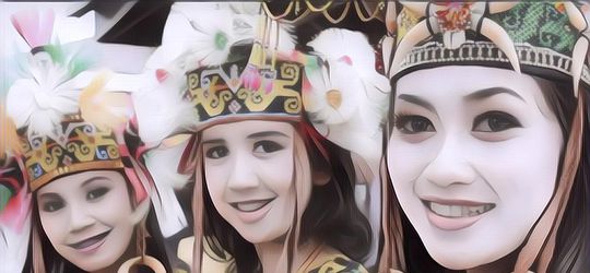 Ciri-ciri Khas Suku Dayak yang Belum Banyak Diketahui, Nomor 5 Bikin Terpesona