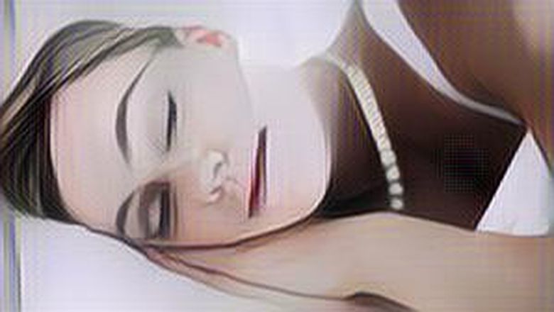 Bolehkah Kita Tidur Masih Mengenakan Perhiasan? Ternyata Ini Jawabnya!