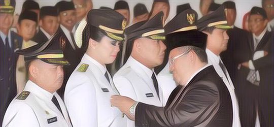 Pantes Aja Jadi Rebutan di Pilkada, Ternyata Segini Besaran Gaji Bupati