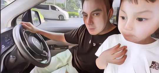 Tragedi Kecelakaan Mobil Baim Wong: Wajah Ketakutan Kenzo dan Kritik Warganet karena Tak Bisa Jaga Anak