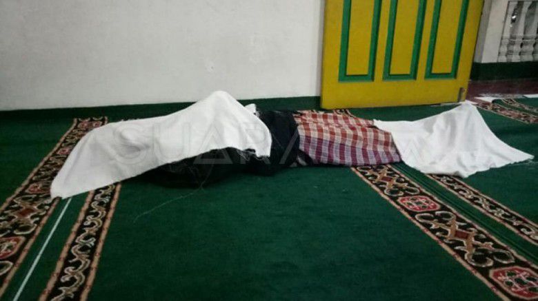 1. Haji Kaimin meninggal saat adzan Subuh