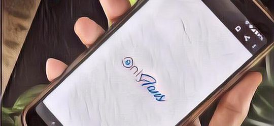 Gara-Gara Gaji Kecil, Sepasang Guru Ini Memutuskan Bikin Konten Dewasa di OnlyFans