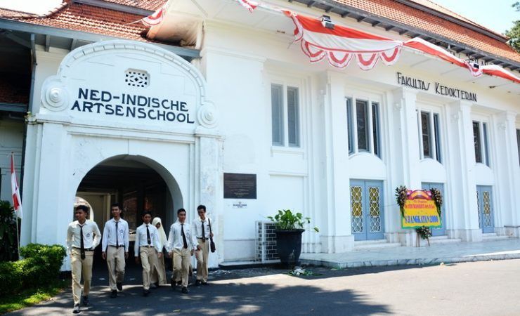 Universitas Airlangga (Unair)