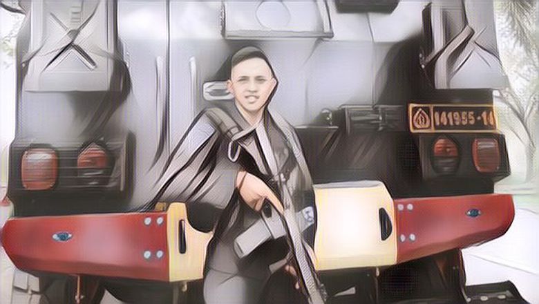 Viral Penampilan Diduga Bharada E Pakai Baju Tahanan Tanpa Masker, Kegantengannya Bikin Salfok Disebut Mirip Artis Ini