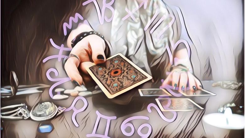 Berbakat Jadi Peramal, 5 Zodiak Ini Pintar Membaca Isi Hati Orang Lain