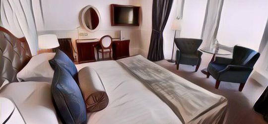 Gara-Gara Kasih Review Jelek ke Sebuah Hotel, Pasutri Ini Langsung di Block