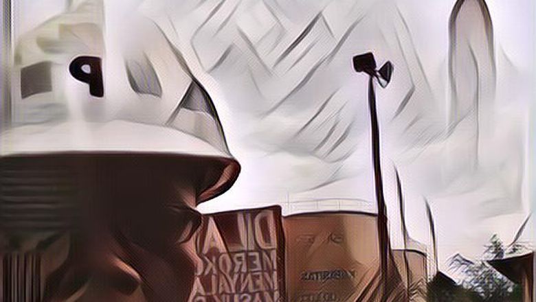 Kota Saranjana Diduga Muncul di Foto Selfie, Terlihat Gedung Pencakar Langit