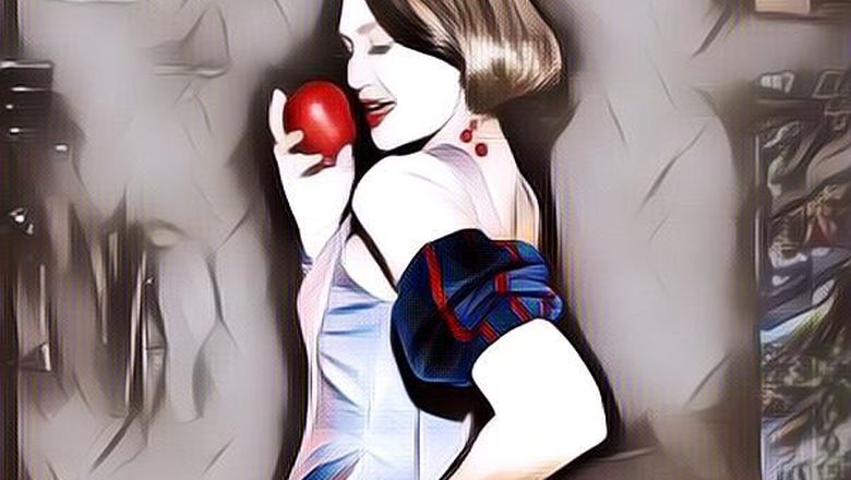 Ternyata Suka Cosplay, Intip Potret Cantik Luna Maya saat Cosplay