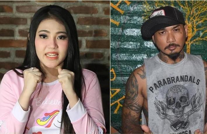 2. Jadi kenal siapa Jerinx dan mungkin juga Via Vallen