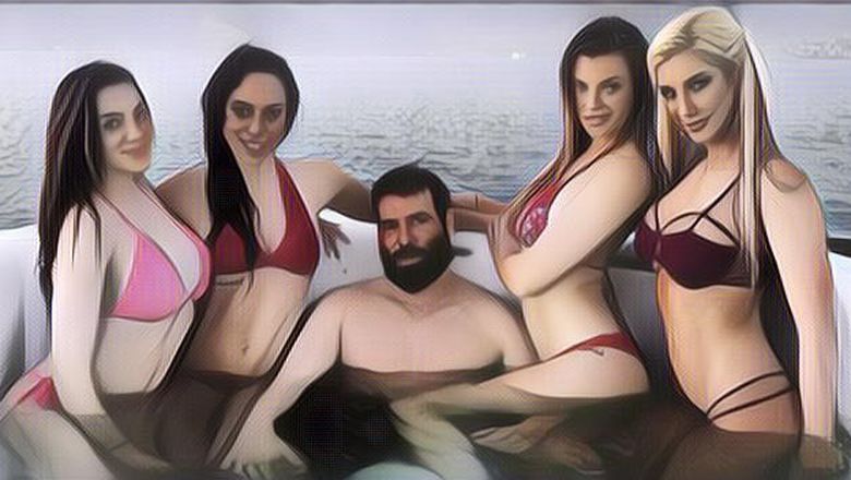 Dapat Julukan Raja Instagram, Pria Ini Sering Adakan Party Tanpa Menggunakan Busana