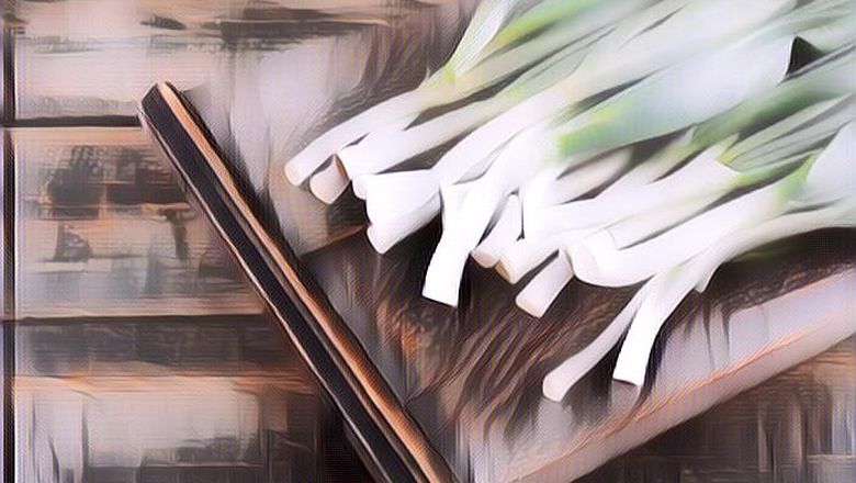 Emak-Emak Merapat! Ternyata Begini Lho Cara Menyimpan Daun Bawang Biar Tetap Segar