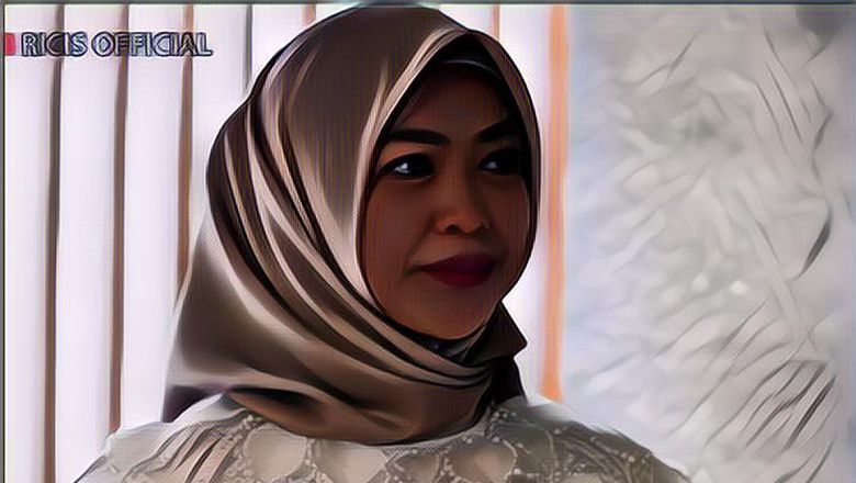 Rumah Ria Ricis Kemasukan Ular, Inikah 4 Artinya?