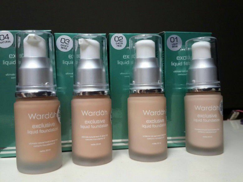 1. Wardah Exclusive Liquid Foundation