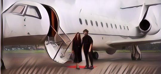 Sultan Banget, 5 Potret Atta dan Aurell Honeymoon Naik Jet Pribadi