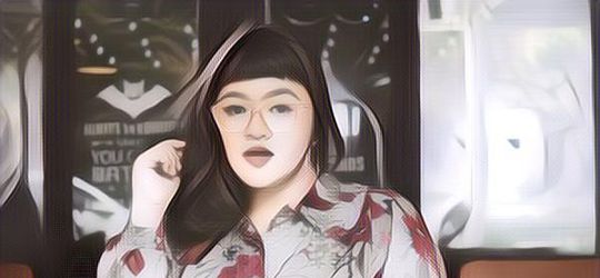 Pengen Lebih Percaya Diri Dengan Tubuh Curvy? Yuk Contek Gaya Aditira Hanim