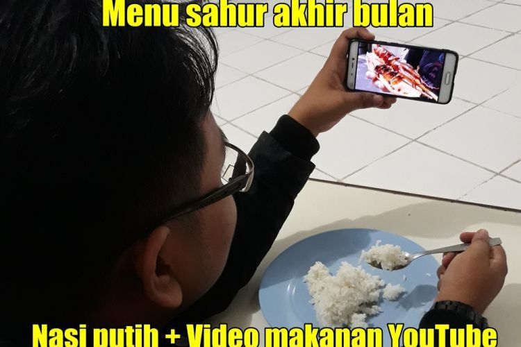 6. Biar ikut terhipnotis makan enak ya! 