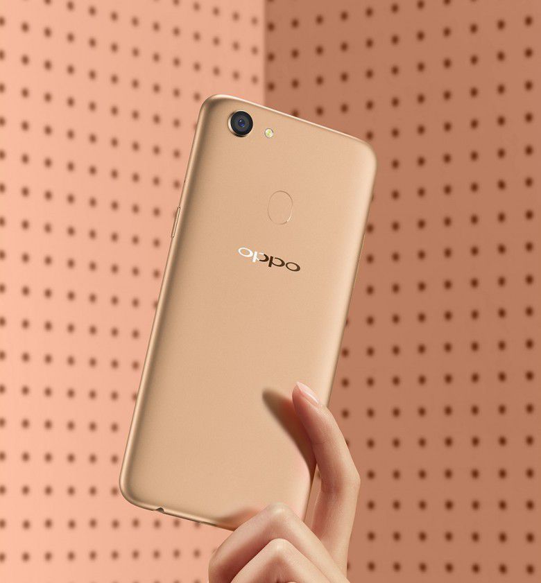 OPPO F5 Youth dari Rp 3,59 juta menjadi Rp 3,29 juta.