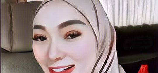 Anggunnya Zaskia Gotik Pakai Hijab, Netizen Minta Jangan Dibongkar Pasang Hijabnya