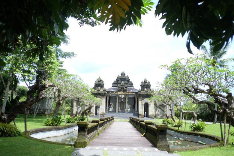 3. Njana Tilem Museum