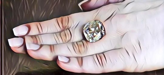 Hoki Banget! Perempuan Ini Tajir Mendadak Setelah Beli Cincin Imitasi Murah di Pasar Loak, Kok Bisa?