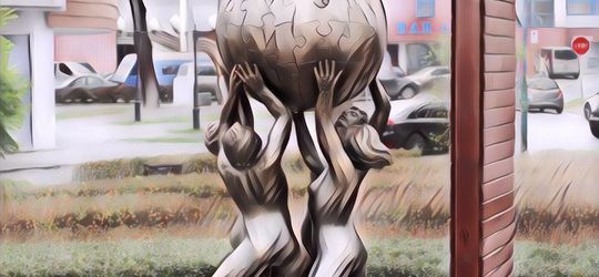 Monumen Wikipedia Senilai Ratusan Juta Dibangun di Polandia