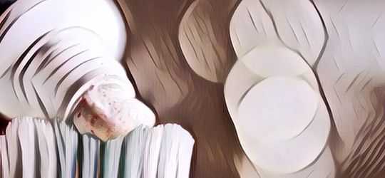 Yang Gak-Gak Saja, Wanita Ini Heboh Karena Beri Pasta Gigi Untuk Besarkan Payudara