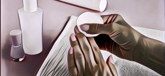 Masih Sering Dilakukan, Ini 4 Kebiasaan yang Bikin Kuku Rusak