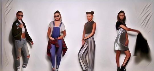 Bisa Banget, Cantik dan Kekinian dengan Style Pakaian '90-an