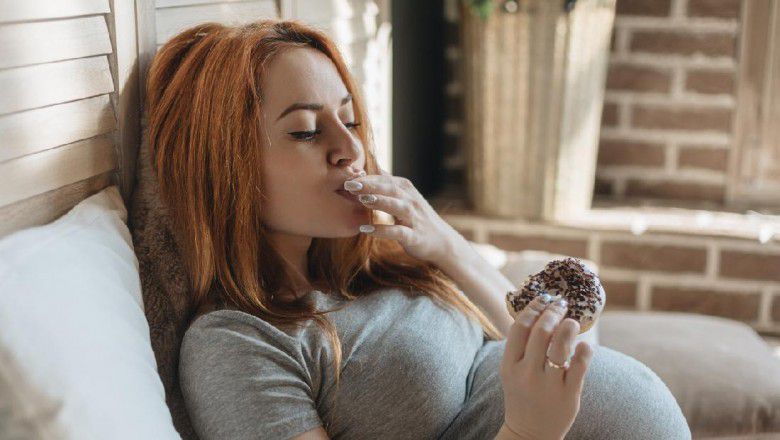 3. Hindari Makanan Manis