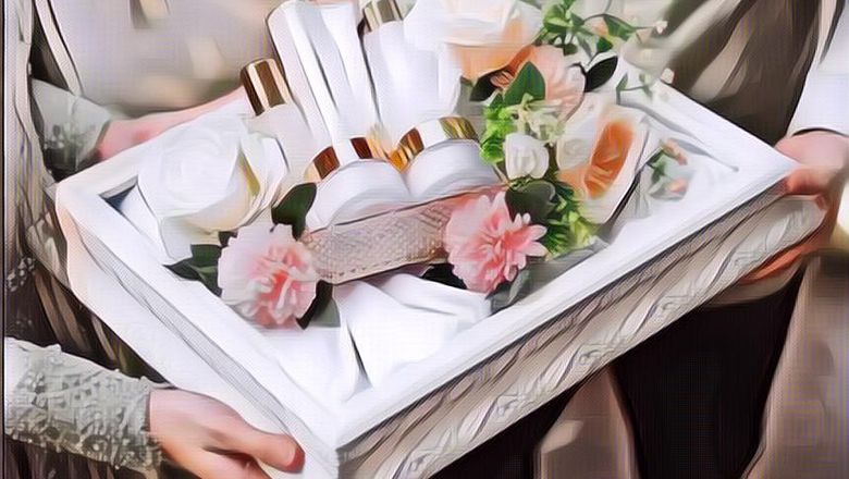 Heboh Ada Pengantin di Pati Bawa Seserahan Kulkas dan Kasur