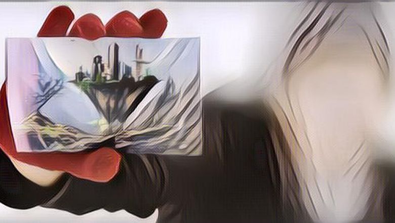 Kisah Seorang Pria Melakukan Perjalanan Waktu ke Tahun 3311, Dia Bahkan Punya Bukti Fotonya Lho!