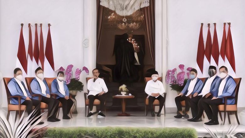 Foto Ini Dapat Membuatmu Gagal Fokus dengan Sepatu Jokowi dan Sandiaga saat Pengumuman Reshuffle Menteri