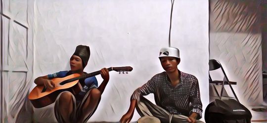 Galau? Dengerin Musik Kocak Ini Deh Biar Bisa Semangat Lagi