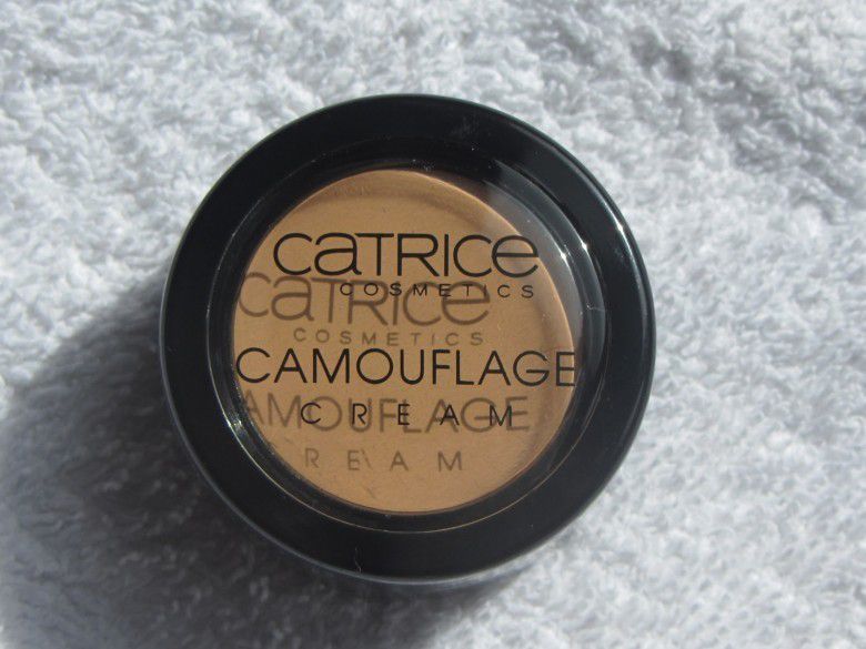 3. Catrice Cream Concealer hanya Rp. 47.000