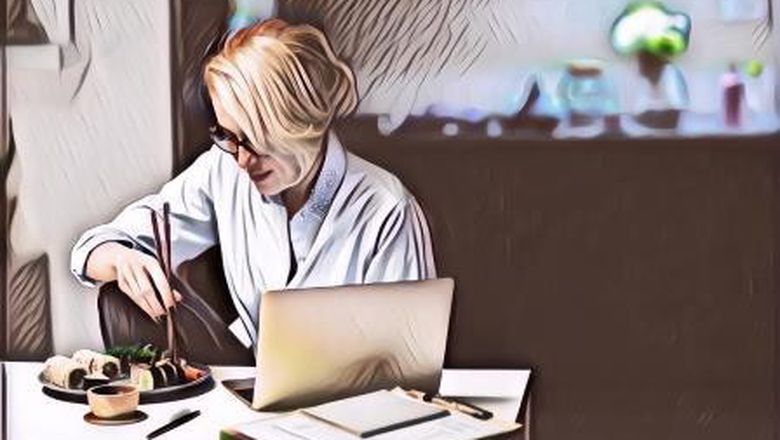 Pengen Makan Malam Hari Pas Bulan Puasa? Hati-Hati, Efeknya Buruk bagi Kesehatan