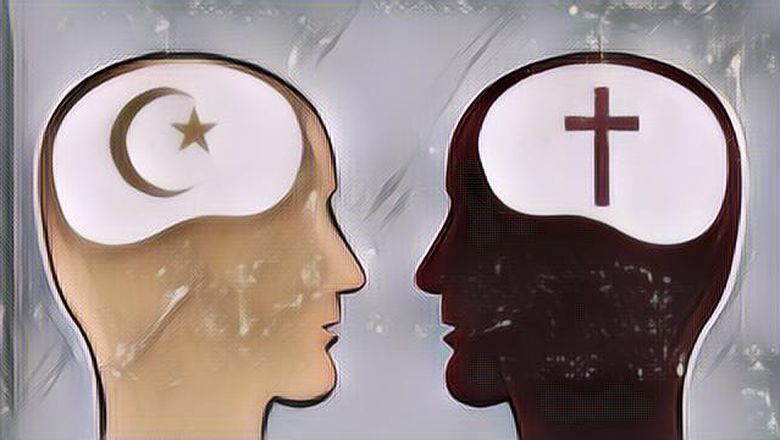 Kisah YouTuber Beragama Islam Tapi Sering Ibadah Ke Gereja, Akhirnya Mantap Pindah Agama Karena Peristiwa Ini