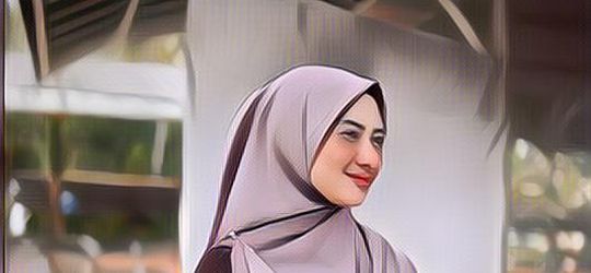 Pesona Nadzira Shafa Istri Ameer Azzikra, Menantu Ustaz Arifin Ilham yang Tegar Saat Suami Tercinta Meninggal Dunia