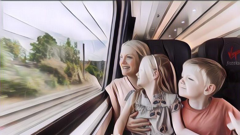 7 Trik Agar Tidak Ketinggalan Jadwal Kereta Saat Berlibur Bareng Anak