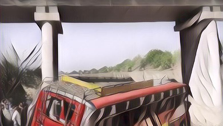 Mirip di Guci Tegal, Sebuah Bus Jatuh ke Sungai karena Sopir Ngantuk