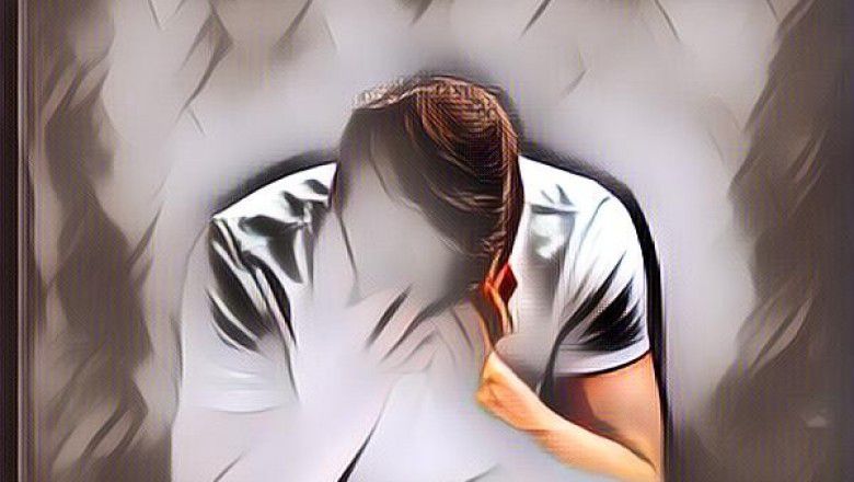 Cara Menghilangkan Galau Akibat Cinta Bertepuk Sebelah Tangan, Hapus Air Matamu dan Baca Ini!