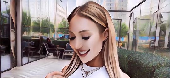 Beda Dari Wanita Lain, Model Playboy Ini Malah Tak Mau Punya Wajah Cantik