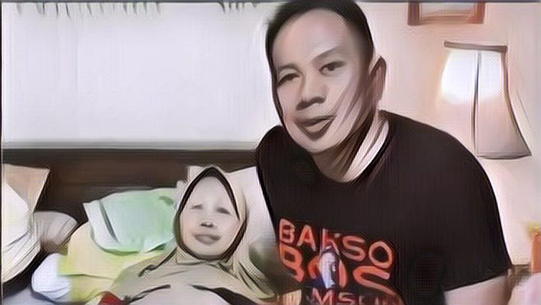 Kecupan Perpisahan Vicky Prasetyo untuk Ibu Kalina Oktarani, Mantan Mertua Pergi untuk Selamanya