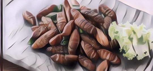 Gak Sengaja Makan Belatung, Kira-kira Apa yang akan terjadi ya, Merinding?!