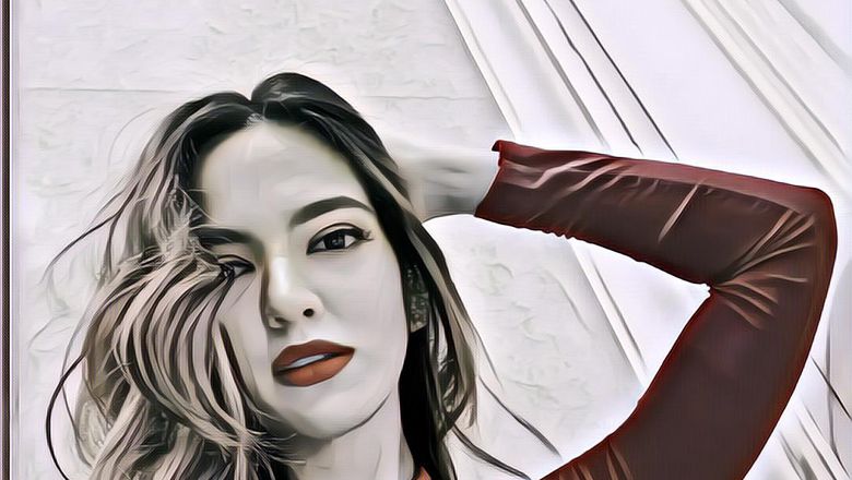 Trending Isi Tas Nia Ramadhani, Bawa Kacamata Biar Kelihatan Pinter!