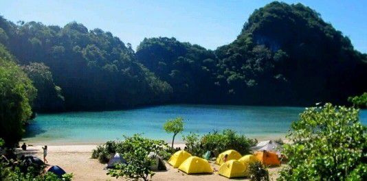 Pantai Segoro Anakan