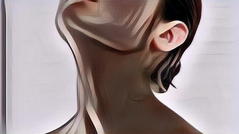 Leher Keriput Bikin Kurang Percaya Diri, Mungkin Ini Penyebabnya!