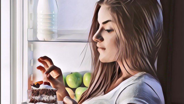 7 Aturan Makan yang Gak Harus Kamu Lakukan, Termasuk Gak Makan Di Malam Hari